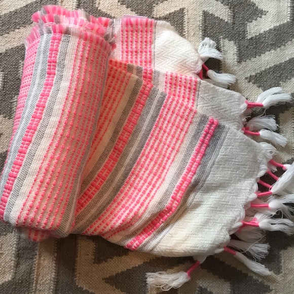 Meet your Posher, Melanie - Picture 1 of 1